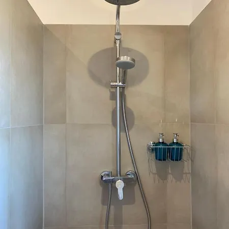 Le Petit Bali Spacieuse Pour 8 Avec Piscine Feriehus *