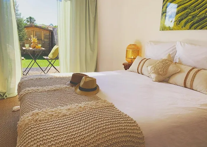 Le Petit Bali Spacieuse Pour 8 Avec Piscine بيت للعطل